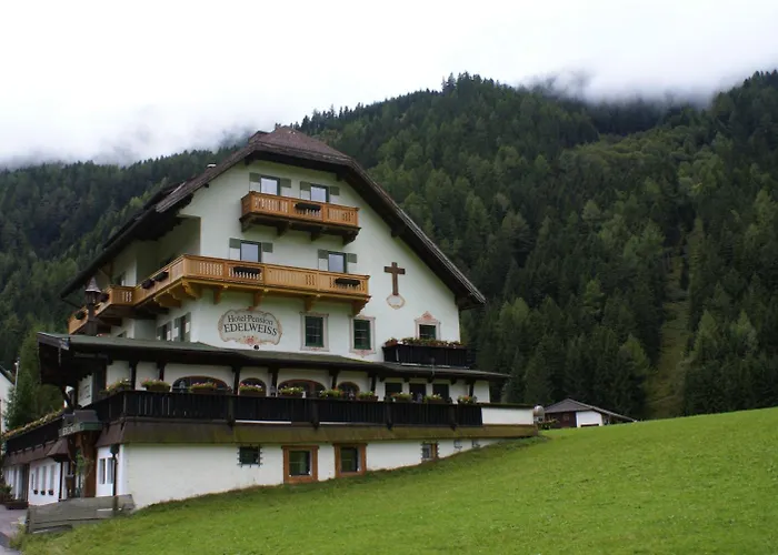 Hotell Hotel-pension Edelweiss 3*