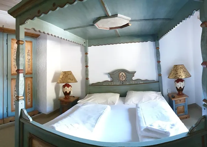 Hotell Hotel-pension Edelweiss 3*